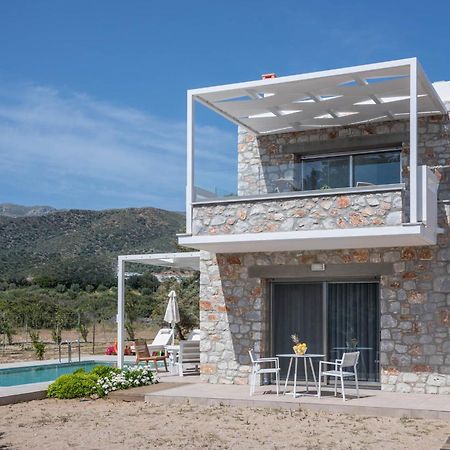 Cedar Bay Beachside Villas Paleokhóra Eksteriør bilde