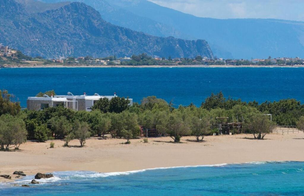 Cedar Bay Beachside Villas Paleokhóra Eksteriør bilde