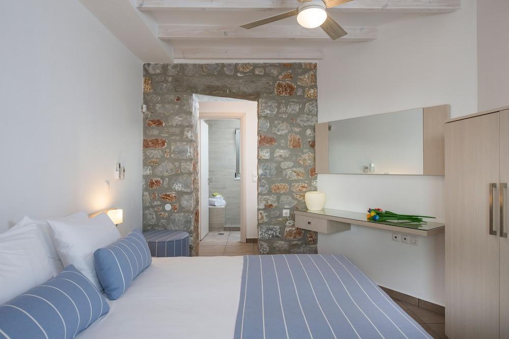 Cedar Bay Beachside Villas Paleokhóra Eksteriør bilde