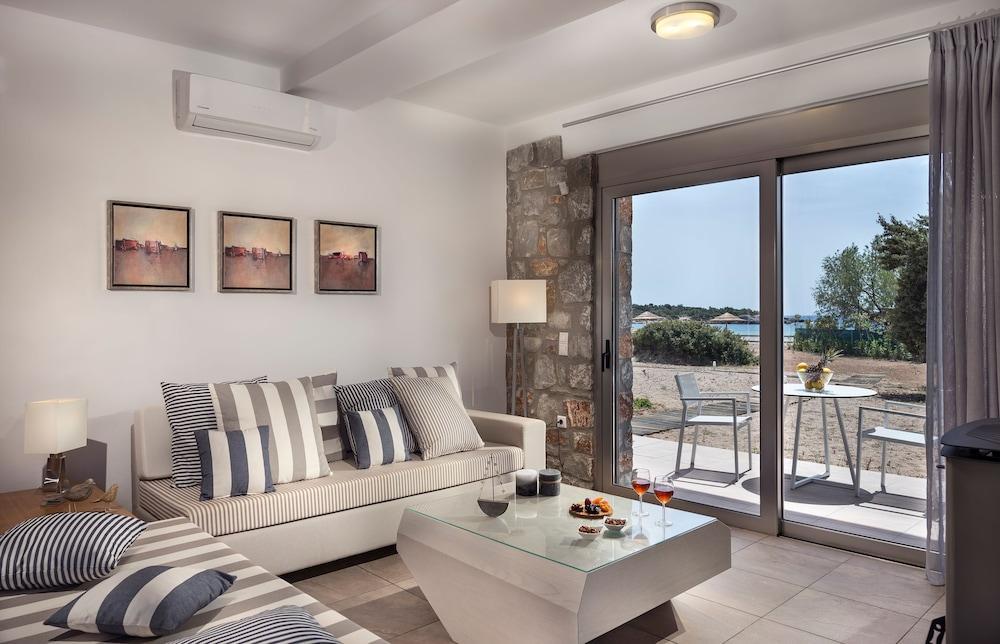 Cedar Bay Beachside Villas Paleokhóra Eksteriør bilde