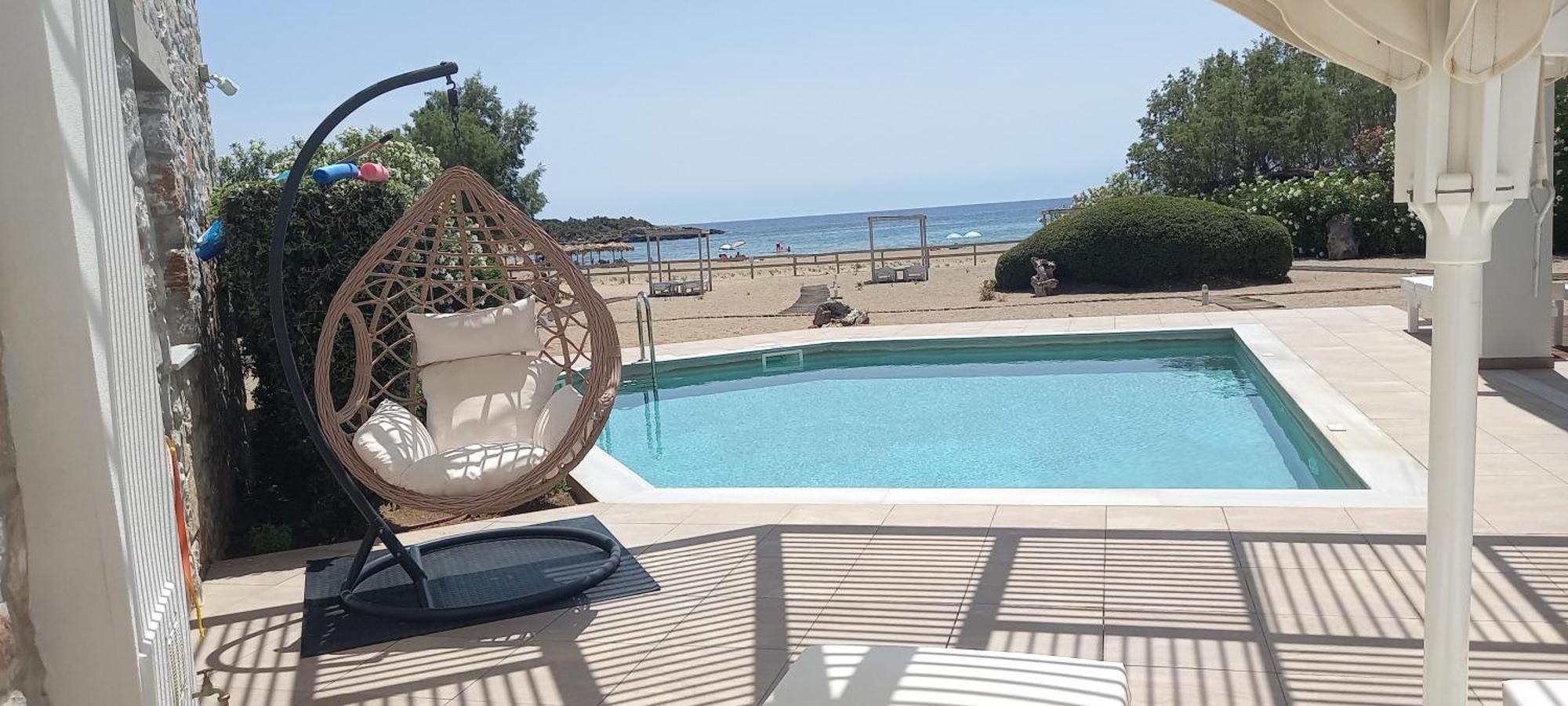 Cedar Bay Beachside Villas Paleokhóra Eksteriør bilde