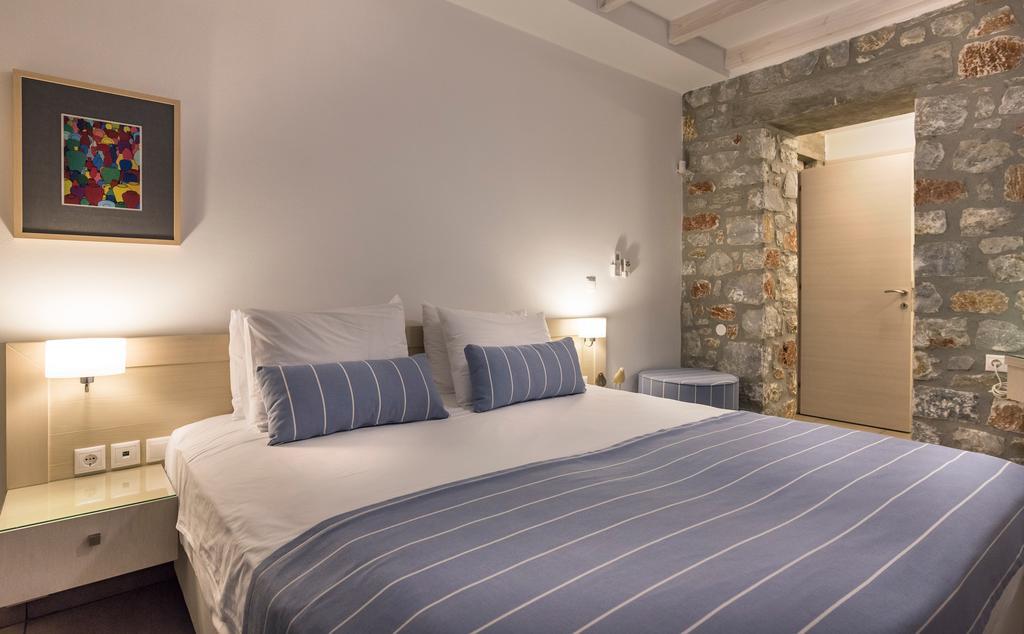 Cedar Bay Beachside Villas Paleokhóra Eksteriør bilde