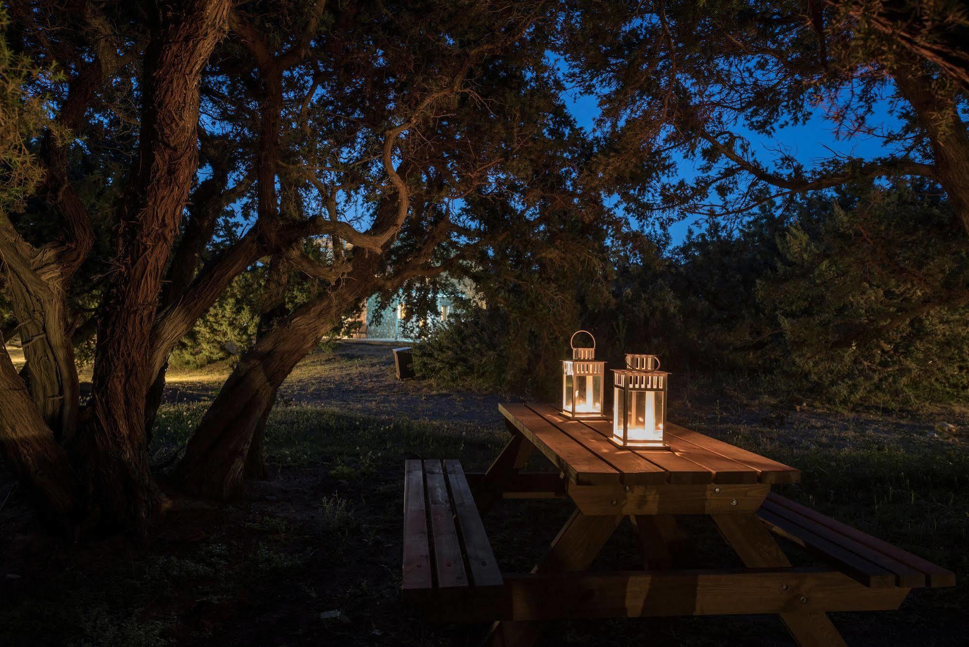 Cedar Bay Beachside Villas Paleokhóra Eksteriør bilde
