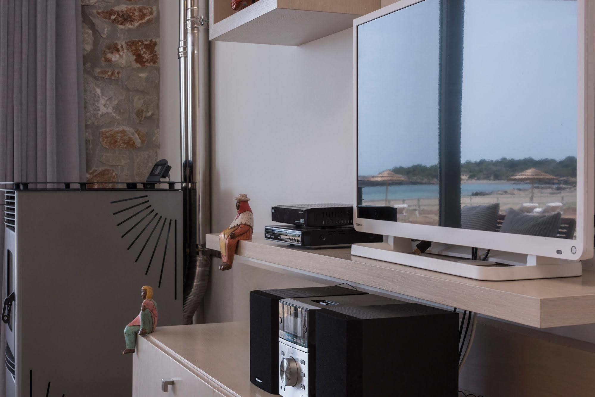 Cedar Bay Beachside Villas Paleokhóra Eksteriør bilde